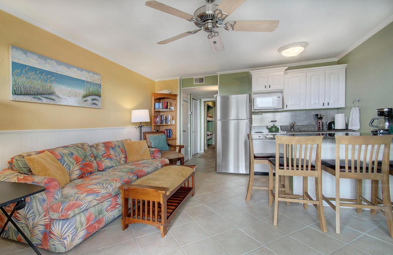 Nothing But Ocean In Forest Beach Hilton Head Island Eksteriør billede